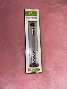 TRU Battery Powered Wine Opener in Silver NWT
